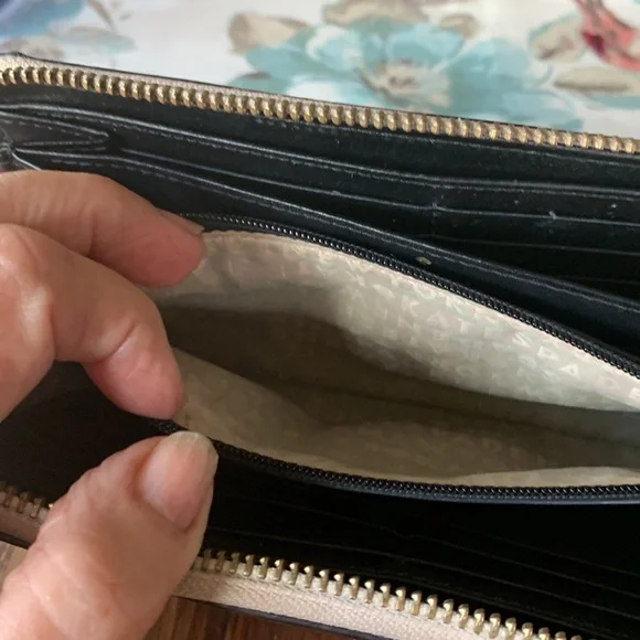 Kate Spade Leather Wallet - Picture 6 of 7